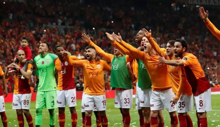 Flaş yorum! "Galatasaray'ın liderliğinin tesadüf olmaması için..."