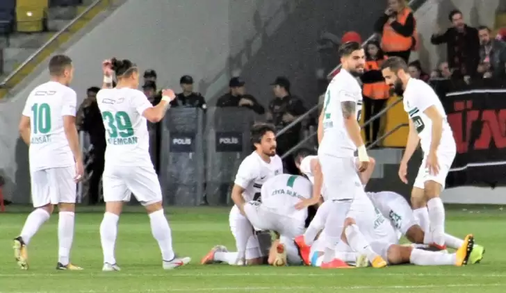 Denizlispor, Gençlerbirliği'ni 3-0 geçti!