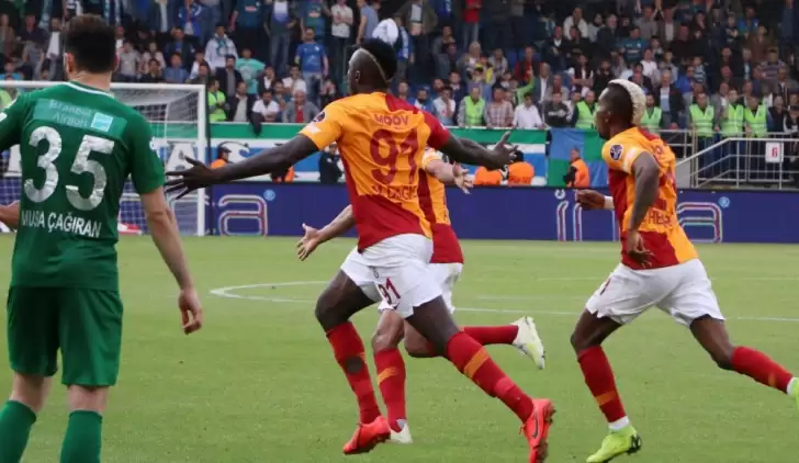 Mbaye Diagne'den penaltı açıklaması: "Herkesten özür diliyorum"