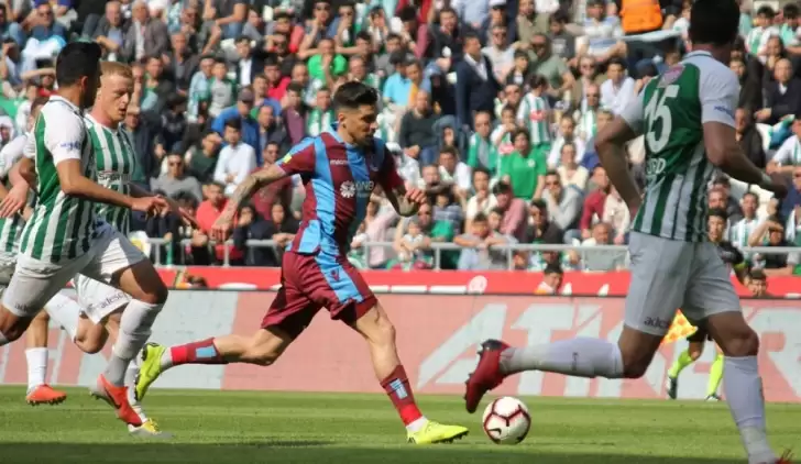 4 gol var kazanan yok! Atiker Konyaspor 2-2 Trabzonspor