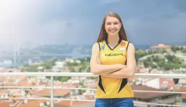 VakıfBank formasıyla Şampiyonlar Ligi'ni kazanmak istiyorum