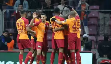Galatasaray'da 15 futbolcu ilki yaşadı!