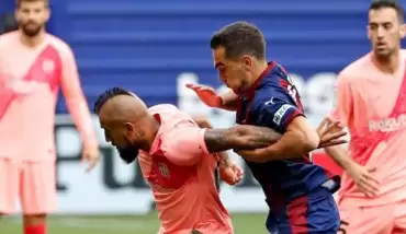 Barcelona sezonu beraberlikle kapattı