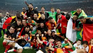 Galatasaray tarihe geçti! 69 puan...