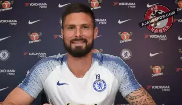 Chelsea, Olivier Giroud ile sözleşme yeniledi