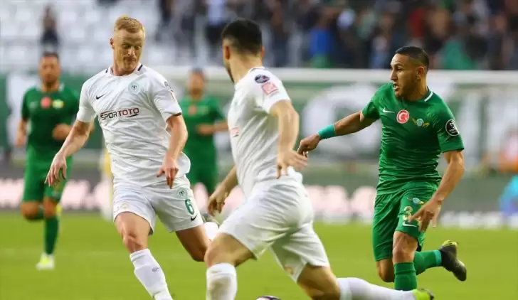 Son haftada Konyaspor ile Akhisarspor puanları paylaştı!