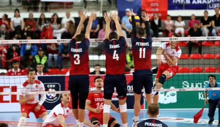 A Milli Erkek Voleybol Takımı, Letonya'yı 3-0 yendi