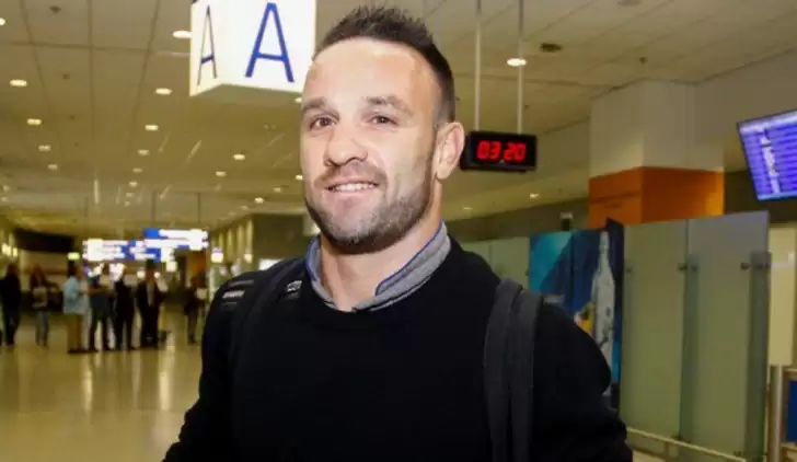 Valbuena imza için Atina'da: 'Çok mutlu ve heyecanlıyım'