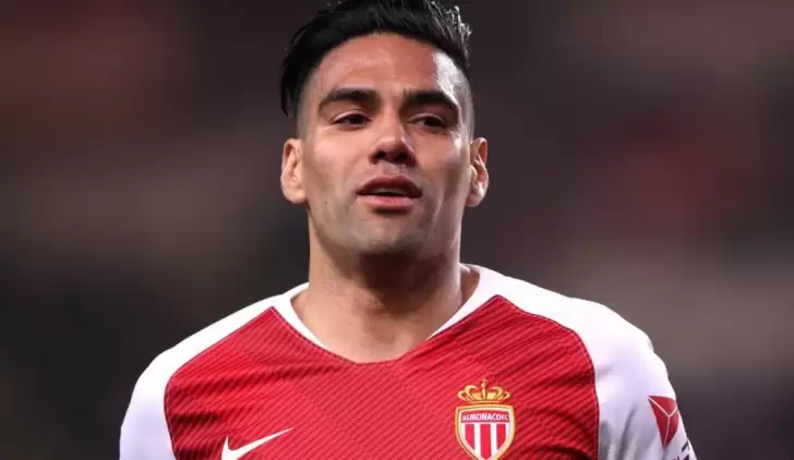 Galatasaray bombayı patlatıyor! Falcao...