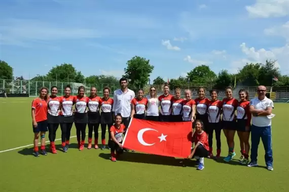 Hokeyin Sultanları Eurohockey Club Challenge III’te yerlerini korudu