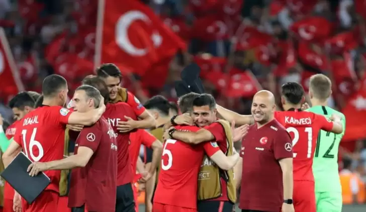 Liderlik devam etsin! Milliler İzlanda deplasmanında!