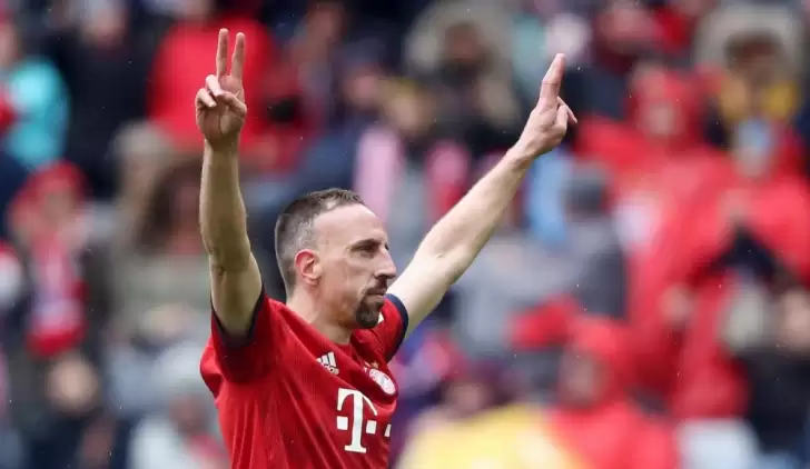 Frank Ribery Galatasaray'a haber yolladı! Transfer...