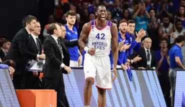 Anadolu Efes, ligde 14. kez şampiyon oldu