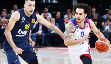 Anadolu Efes ile Fenerbahçe bu sezon 14. kez karşılaştı