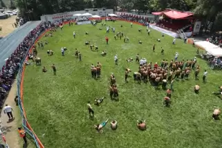 Hünkar Çayırı’nda pehlivanlar geçidi