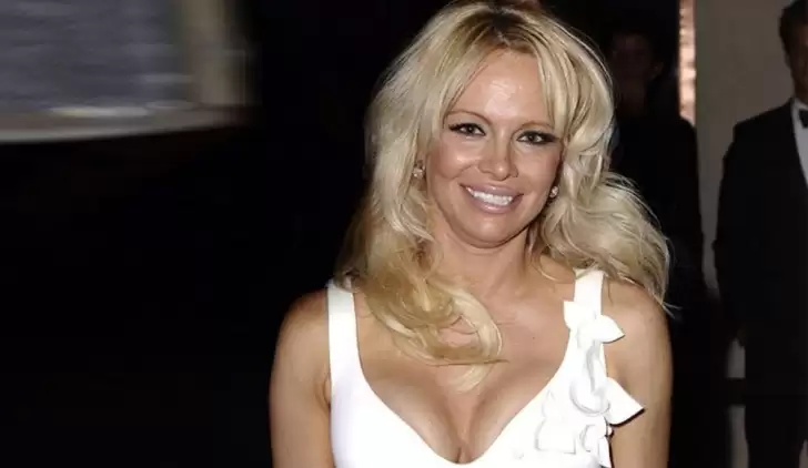 Pamela Anderson'dan şok açıklama