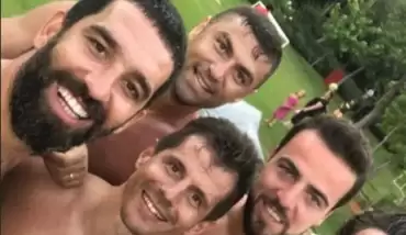 Video - Yıldız futbolcular tatilin keyfini çıkarıyor