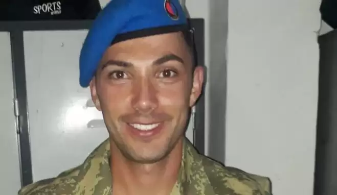 Futbolcular Tolgay Arslan ile Musa Çağıran terhis edildi