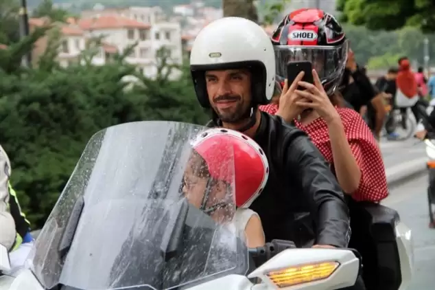 Kenan Sofuoğlu’nun 2 yaşındaki oğlu şimdiden babasının izinde!