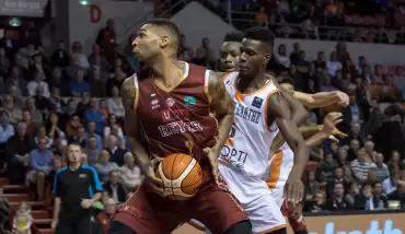 Gaziantep Basketbol'a ABD'li pivot