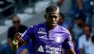 Menemen'de Sangare imzaladı