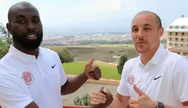 Antalyasporlu Doukara ve Aatif'tan önemli açıklamalar