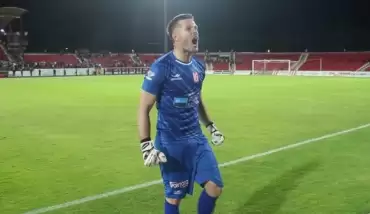 Menemen'de Vukovic imzalıyor