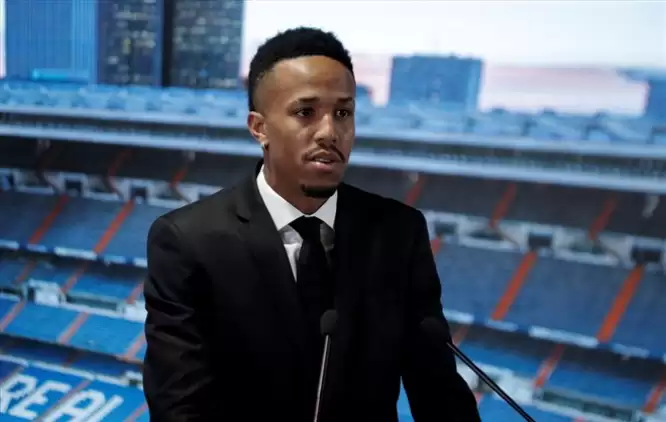 Real Madrid, Eder Militao'yu tanıttı