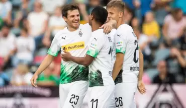 Medipol Başakşehir, B. Mönchengladbach’a farklı mağlup oldu