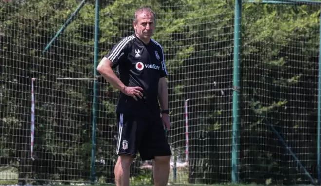 Abdullah Avcı'dan Adriano ve Douglas açıklaması