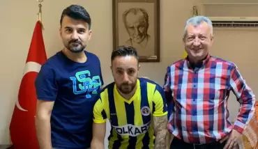Menemenspor, Mehmet Boztepe'yi renklerine bağladı