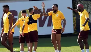 Kostas Mitroglou resmen PSV'de