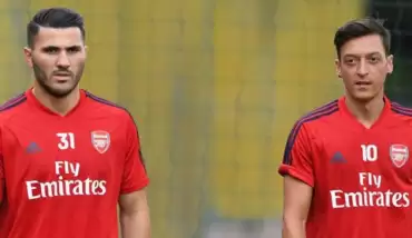 Unai Emery'den Mesut Özil ve Kolasinac açıklaması!