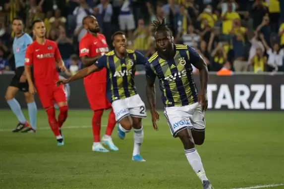 Fenerbahçe 9 sezon sonra ilk hafta lideri oldu