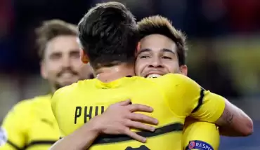 Kolarov olmazsa o geliyor!