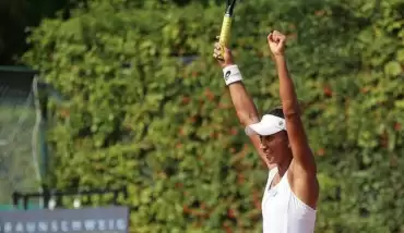 Çağla Büyükakçay Almanya'da şampiyon