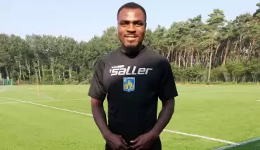 Emmanuel Emenike, Azerbaycan yolcusu