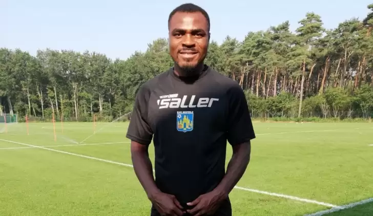 Emenike'den ilginç paylaşım