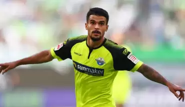 Paderborn puanla tanıştı