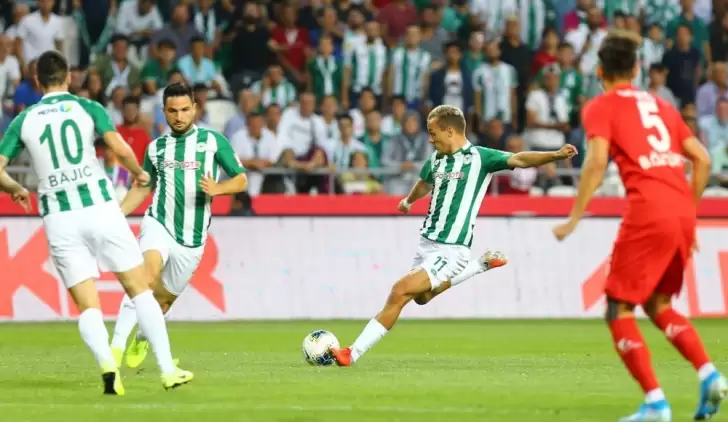 4 gol var kazanan yok! Konyaspor 2-2 Antalyaspor