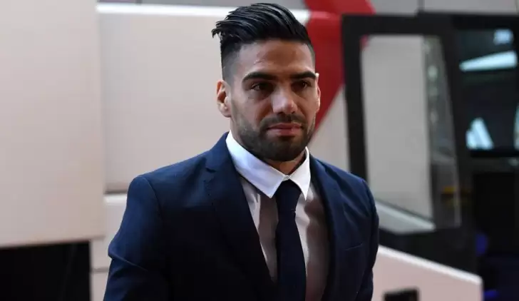 Falcao transferinin sosyal medya hikayesi!