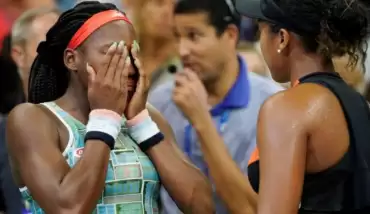 Osaka zorlanmadan dördüncü turda!