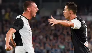 Juventus, Şampiyonlar Ligi listesine açıkladı! Merih Demiral, Emre Can...