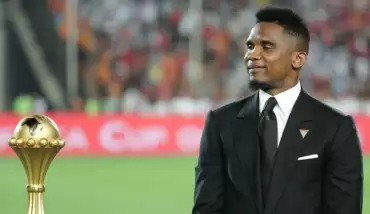 Samuel Eto'o futbolu bıraktı!