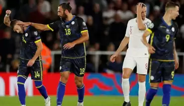 Vedat Muriç'in müthiş performansı Kosova'ya yetmedi! İngiltere 5-3 Kosova