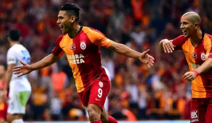 Falcao dış basında manşetlerde!