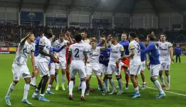 Schalke 04, Paderborn'u deplasmanda 5-1 ile geçti