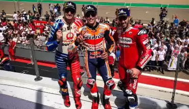 Marquez arayı açıyor!