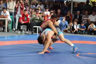 Dünya şampiyonları Çan’da güreşti