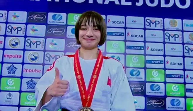 Merve Azak Dünya Şampiyonu!